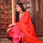 Pranjal Dahiya Instagram - Tum Mile Dil Khile ♥️ . . . #pranjaldahiya #gulabiqueen