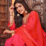 Pranjal Dahiya Instagram - Tum Mile Dil Khile ♥️ . . . #pranjaldahiya #gulabiqueen