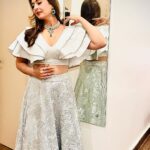 Preeti Jhangiani Instagram - "You only live once, but if you do it right, once is enough." — Mae West Thank you @shrenahirawatofficial for the outfit ! Love it! #delhi #eventdiaries #awardshow