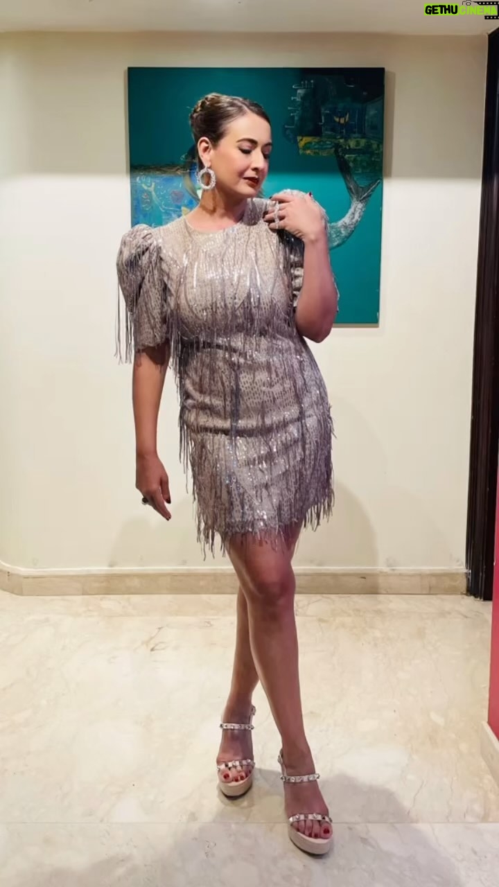 Preeti Jhangiani Instagram - Sunday fav song Outfit : @ech.ke Hair : @eltonsteve