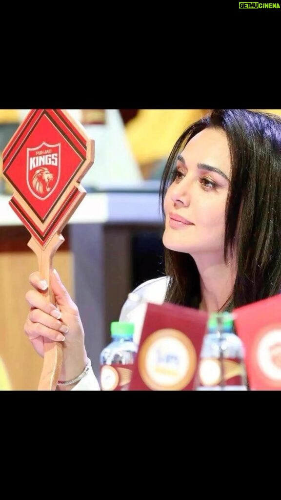 Preity Zinta Instagram - What a trip to Dubai this has been. A big thank you to the BCCI, Jay Shah & the governing council for taking the IPL Auction International & for having a female auctioneer. Mallika Sagar take a bow 👏 You were fantastic. Here is a sneak peek of the action if you missed it and a very warm welcome to all the new players that joined our Sher Squad 👊 Looking forward to a fun & exciting season ahead. #JazbaHaiPunjabi #shersquad #PunjabKings #saddapunjab #PBKS #ting 🏏 #iplauction2024