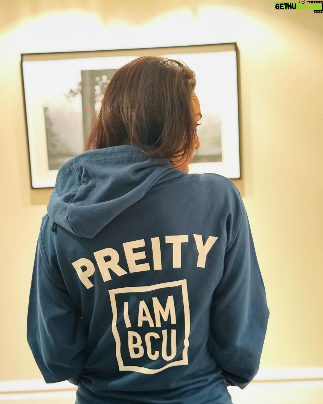 Preity Zinta - 384.6K Likes - Flaunting my new jumper from @mybcu Thank you so much for the love & for the honorary doctorate 🙏 I will will always wear it with pride 💙 #ting #gratitude