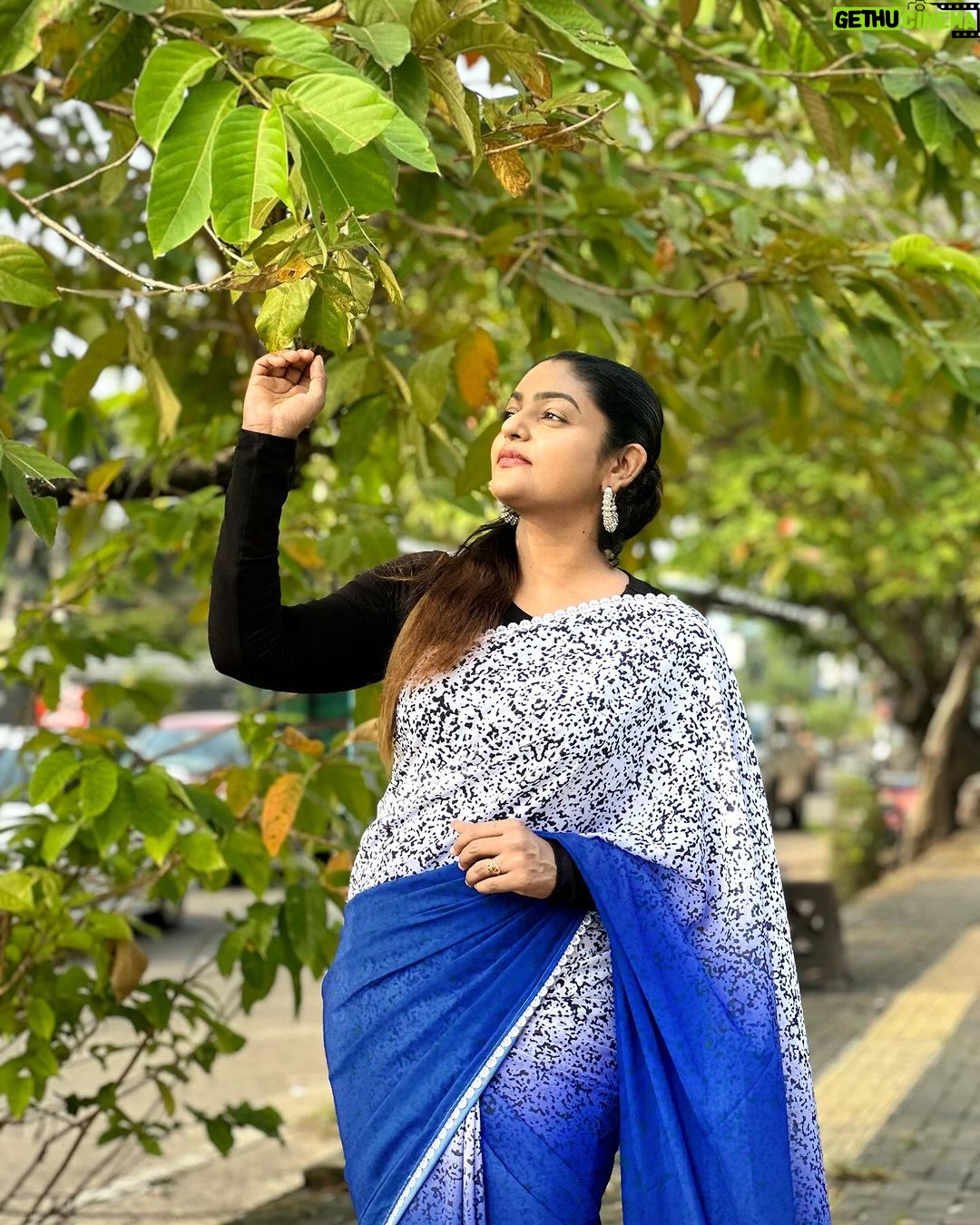 Premi Viswanath Instagram - It’s not just you which makes you pretty, your fit draws a major difference. Grab these from @house_of_raga_by_priyanka