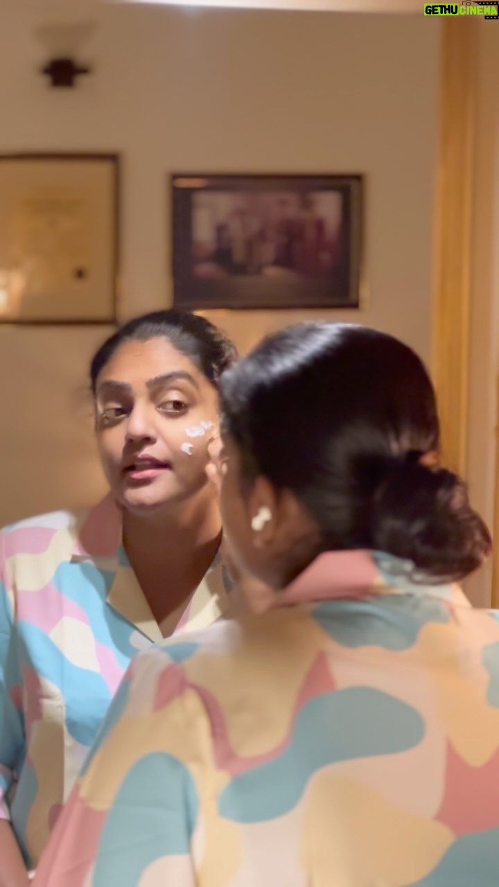 Premi Viswanath Instagram - EXTRA WHITENING AVACADO CREAM @tejansh_skincare Contact:- 9966912913 It removes dark spots,dark circles, pigmentation, freckles,pimples & make your skin fair n glowing... Visible result in 10 days Best Result in 3 months made by natural ingredients, It is for men’s n women’s both