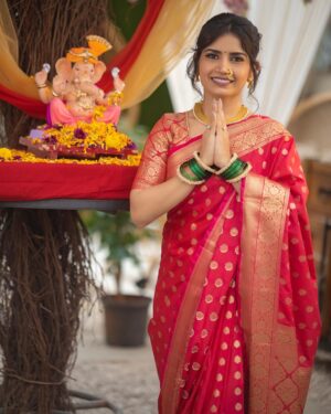 Priya Ahuja Instagram - Shubh Ganesh Chaturthi ❤️
May Bappa bless u all with happiness love success and peace 

Photographer: @photo_vinayak 
Team: @zerographyvlogs 
Stylist : @style_deintrepide 
Jewellery: @itahdnura 
Makeup:@makeovers_by_rinku_ondhia_soni
Hair: @hairbymonicaajain__
Location: @truetrammtrunk @iampuneetgidwani

Special thanks to @traveler_boy_akshay 
for the Murti Of Lord Ganeshji