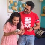 Priya Ahuja Instagram – When people think You’re a Gold- Digger
Prover them Right 😛

#comedy #funny #funnyreels #husbandandwife