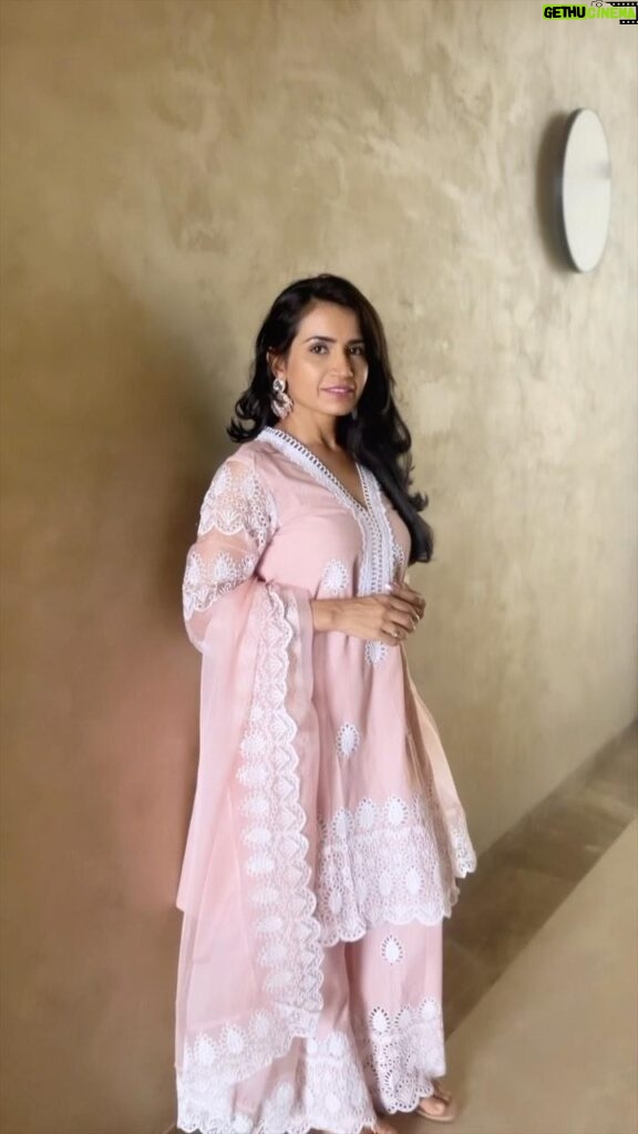 Priya Ahuja Instagram - My love for Pastel Ethnic wear is Eternal 🫶🏻 Gorgeous Outfit by @theloom.in