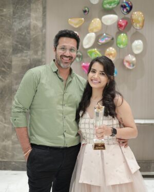 Priya Ahuja Instagram - Feeling Grateful to receive This One!
Thank u @stareminenceawards
If we observe, everything happening in our lives is all grace. 
Whatever I am today it is because of the various Gurus who taught me abt life directly or indirectly
Eternally Grateful 🙏
Aap sabhi ko GURU POORNIMA ki shubhkamnaein 
.
.
.

Stylist: @style_deintrepide
Outfit: @purvisethiacouture
Jewellery: @itahdnura 
Hair: @makeupbyurmee