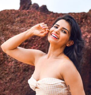 Priya Ahuja Instagram - Dear God,
if today I lose my hope
Please remind me that Your plans are better than my dreams.

Photographer: @jayakrishnank_j
Outfit: @urbanic_in
Styled by: @style_deintrepide