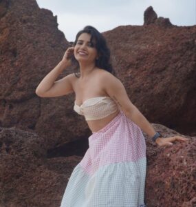 Priya Ahuja Instagram - Dear God, if today I lose my hope Please remind me that Your plans are better than my dreams. Photographer: @jayakrishnank_j Outfit: @urbanic_in Styled by: @style_deintrepide