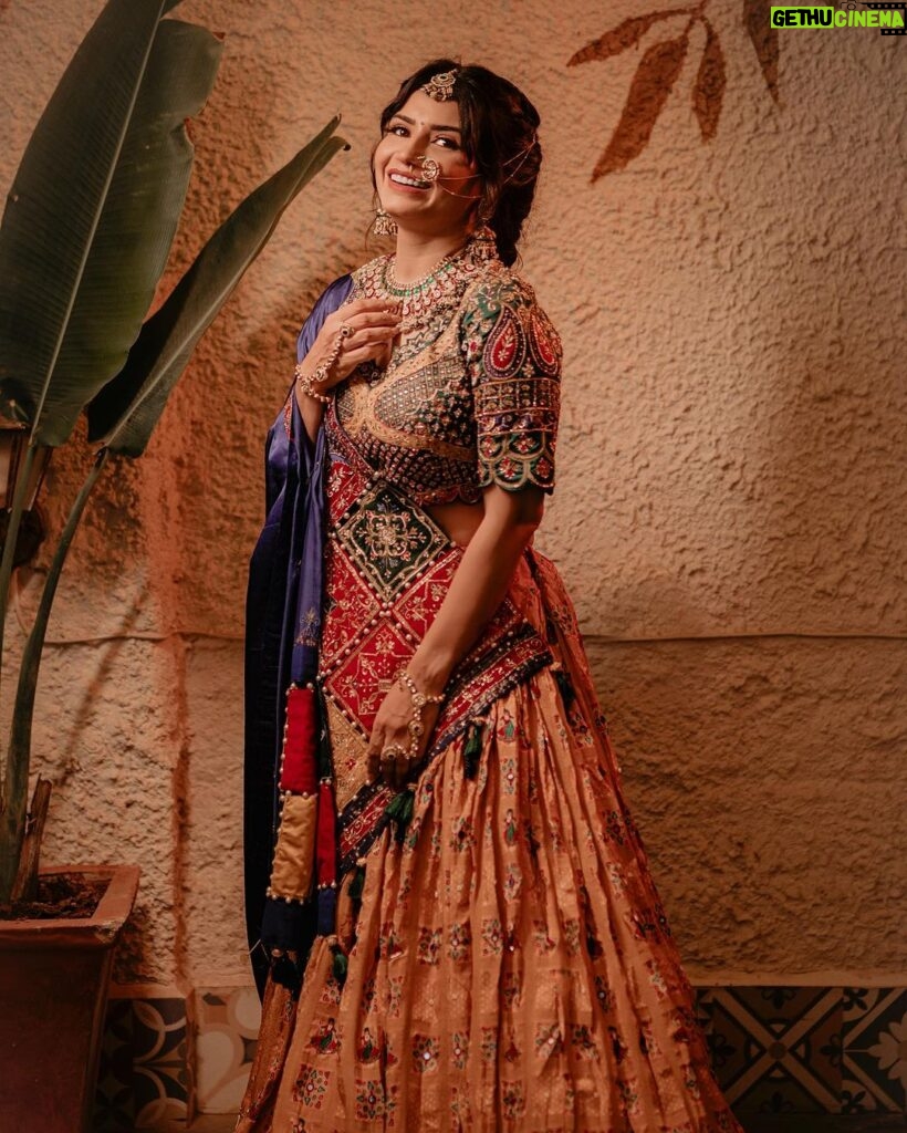 Priya Ahuja Instagram - Ur next door Desi Girl ❤️ Photographer: @photo_vinayak Stylist: @style_deintrepide Team: @stylist.diya.bulani Outfit: @rajarani_couture Jewellery by: @ashok_satra_bridal_jewellery @ashok17_weddingrentaljewellery Makeup: @makeoverbydipika ( lehnga look of the day ootd outfit of the day traditional festival festive ready priyaahuja ) #ootd #traditional #lehnga #festival #festivaloutfit