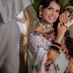 Priya Ahuja Instagram - Shubh Navratri : Day 2 : color of the day : White It stands for peace and serenity. Goddess Brahmacharini is celebrated on this day. Outfit: @gurukrupa_creation Videographer: @zerographyvlogs & @clickmegood_ Photographer: @photo_vinayak Stylist: @style_deintrepide Jewellery : @silver.kiosk Makeup: @makeoverbydipika Location: @baliboo.official #postoftheday #trendingreels #trending #reels #navratri #garba #dance #colors