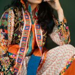 Priya Ahuja Instagram - Shubh Navratri : Day 1 : Color of the Day : Orange It is associated with warmth, fire and energy. Goddess Shailputri is celebrated on this day. Videographer: @zerographyvlogs & @clickmegood_ Photographer: @photo_vinayak Stylist: @style_deintrepide Outfit: @navrangtraditionalwear Jewellery : @silver.kiosk Makeup: @makeoverbydipika Location: @badmaash.mumbai #postoftheday #trendingreels #trending #instamood #reelitfeelit #reels #reelsinstagram #reelsvideo #navratri #colors