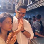 Priya Ahuja Instagram - Bappa is here! Got Beautiful chance to go visit Lalbaugcha Raja & Mumbai cha Raja Never ever thought that one day il go there shoot something n add my own song on that Reel Wow! Such an amazing feeling! Thank u Bappa for all the blessings in my life 😇🧿 #ganpatideva #ganpatidevasong #blessed #musicvideo