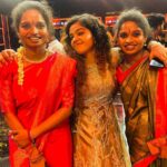 Priya Jerson Instagram – With the “House owner” @aruna_ravindran and house owners sister @r_akilav ❤️👯 🏠
Ivlo chinna vayasula she won a house and kudos to you thangai for all your hardwork❤️👏💋

#supersinger9 #supersingerpriyajerson #supersinger #vijaytelevision #vijaytv #vijaytvshow #priyajerson #priyajersonsupersinger9