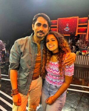 Priya Jerson Instagram - Ayyooooooo crush crushey🥰Siddharth🥰
@worldofsiddharth 
🔥🔥

#takkar #siddharth #vijaytelevision #vijaytv #supersinger9 #supersinger #priyajerson #supersingerpriyajerson #supersingers #boys