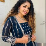 Priya Jerson Instagram - Go with the flow✨🦋💙 #supersinger #supersinger9 #vijaytelevision #vijaytv #priyajerson #priyajersonsupersinger9 #vijaytvserial #chennai #supersinger9junior