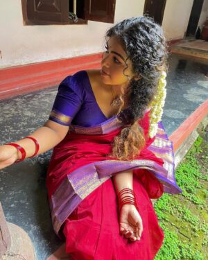 Priya Jerson Instagram - Weekend photo dump🫣❤️

#priyajerson #priyajersonsupersinger9 #vijaytv #vijaytelevision #supersinger #supersinger9 #supersingerjunior #supersingers #keralagallery #chennaiexpress