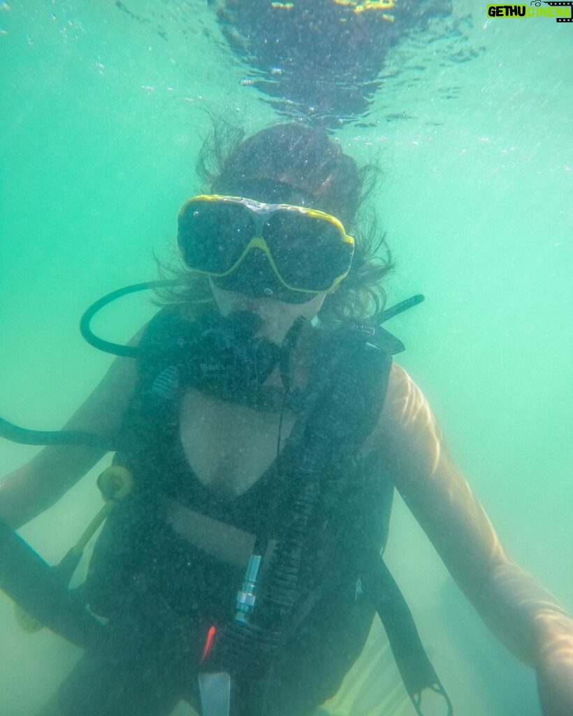 Priyal Mahajan Instagram - Finally lived my ZNMD moment🤿😍🧜‍♀️ my first scuba dive🤩 Entire experience was surreal.. I’m ticking this off my bucket list🌊✔️😍😍 Dubai, United Arab Emiratesدبي