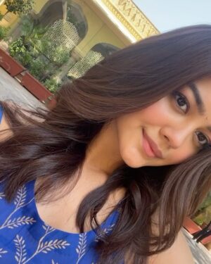 Priyal Mahajan Instagram - Sun is shinning and so are you💙☀️