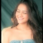 Priyal Mahajan Instagram - 🦋🦋 Videographed & edited by @shotbyrohitdey Styled by- @anshikaav Team- @roshiijain Styling intern- @bhatia_tanisha Makeup & hair- @beautybysevy