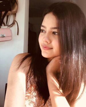 Priyal Mahajan Instagram - 🌼💛