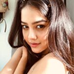 Priyal Mahajan Instagram - 🌼