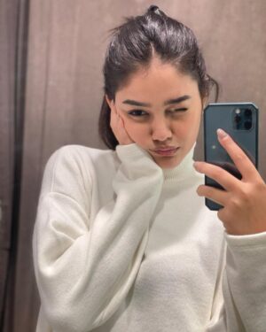 Priyal Mahajan Instagram - MOOD