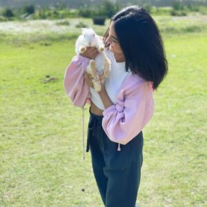 Priyal Mahajan Instagram - I was made for sunny days🌸🌞
Live, Laugh, Love💗