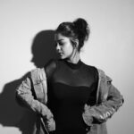 Priyal Mahajan Instagram - Don’t fear your shadow... that’s where the good stuff is Styling: @stylebyriyajn Photographer: @akshayphotoartist Makeup and hair: @amuthevar @beautylanebysejalbajaj @shribhalerao Bodysuit: @lykkeinofficial Location: @indiestayshotel Shoot managed by: @greenlight__media @anjalivuduta @ankurghatge_