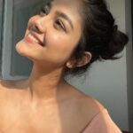 Priyal Mahajan Instagram - I think I’m in a love triangle🥵.... I love myself, myself love me, me loves I🤪