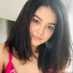 Priyal Mahajan Instagram - ❤️Sending love and smiles to who ever needs it today❤️
