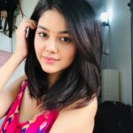 Priyal Mahajan Instagram - ❤️Sending love and smiles to who ever needs it today❤️