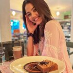 Priyal Mahajan Instagram - Body type: never skips dessert.😋