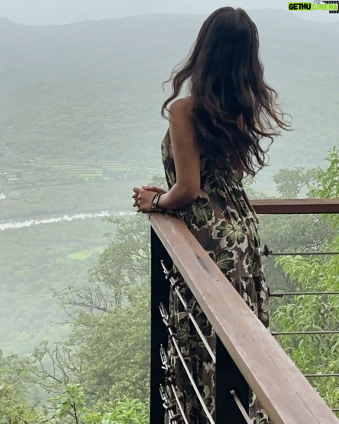 Priyamvada Kant Instagram - Life’s about blending in but standing out. 🧪