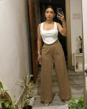Priyamvada Kant Instagram - Beige Bougie Bijee 🤎