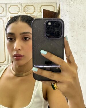 Priyamvada Kant Instagram - Beige Bougie Bijee 🤎