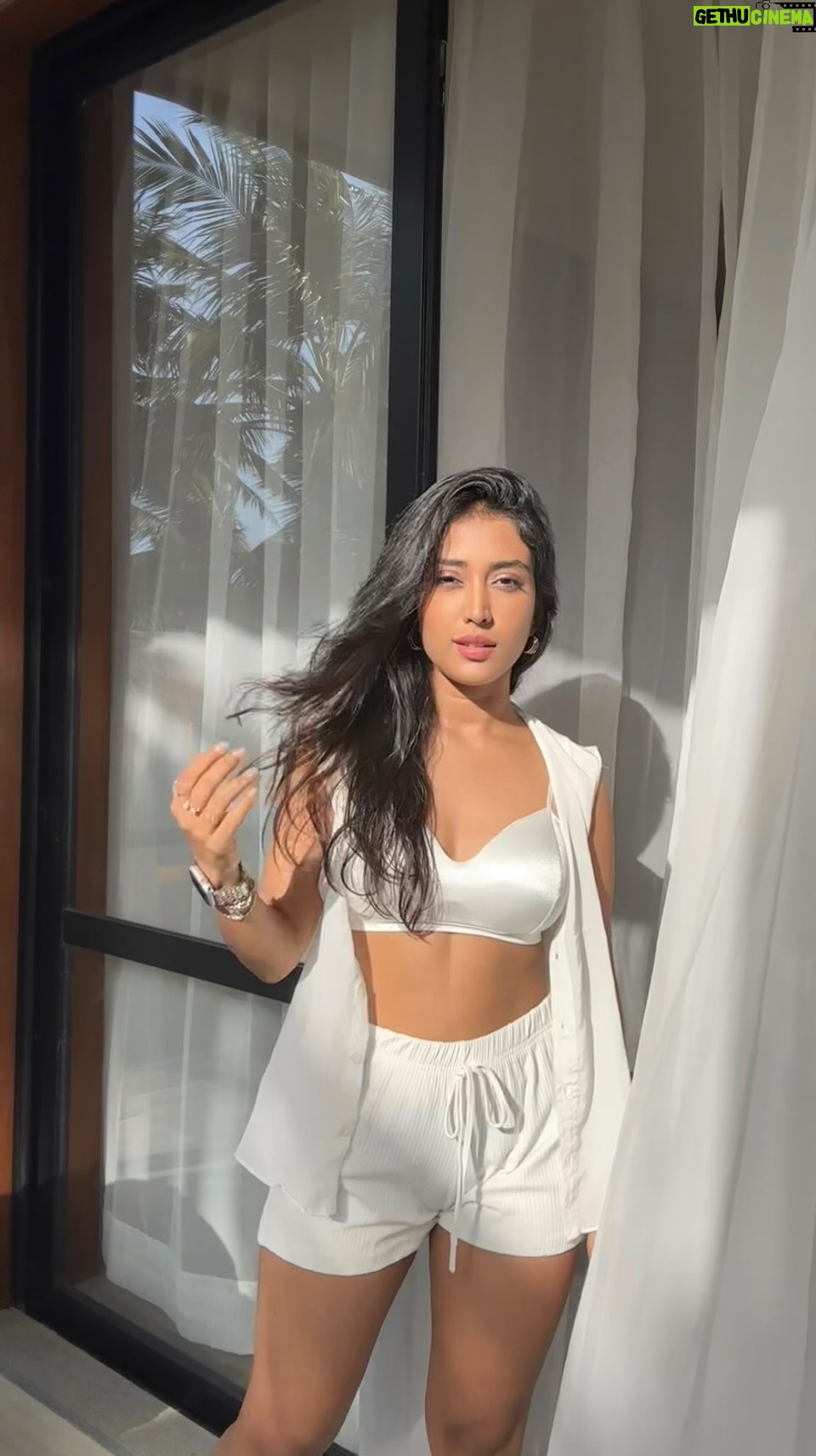 Priyamvada Kant Instagram - Don’t know means no. 🫠 don’t think too much 😵💫