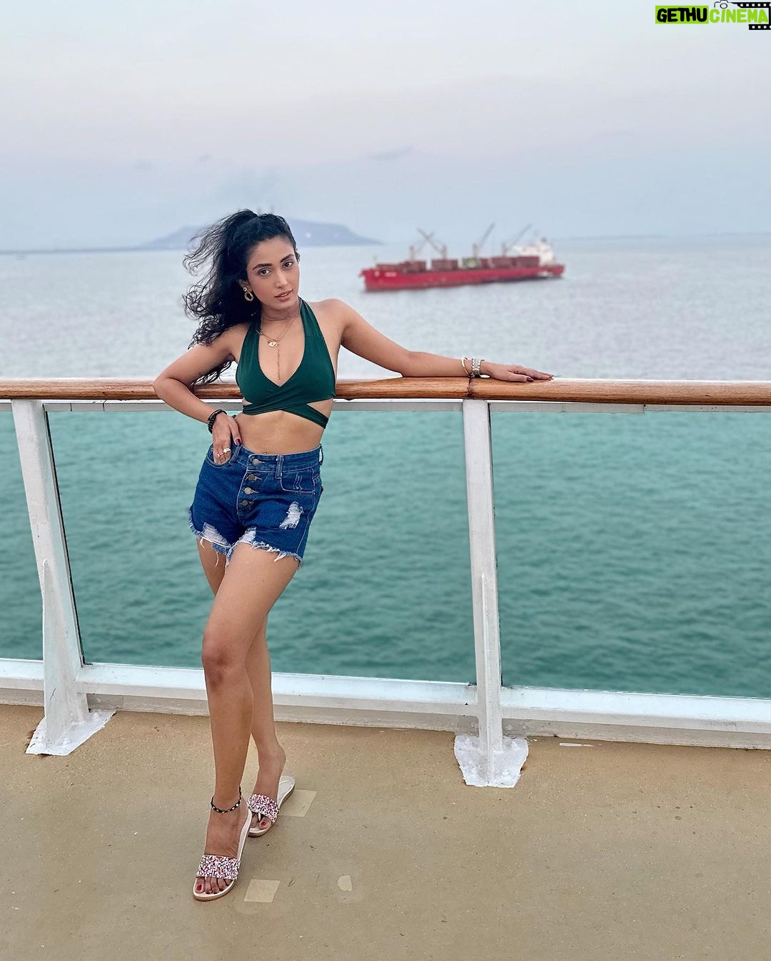 Priyamvada Kant Instagram - Not clicking new pictures till I’ve posted all these saved in my drafts ✋🏻