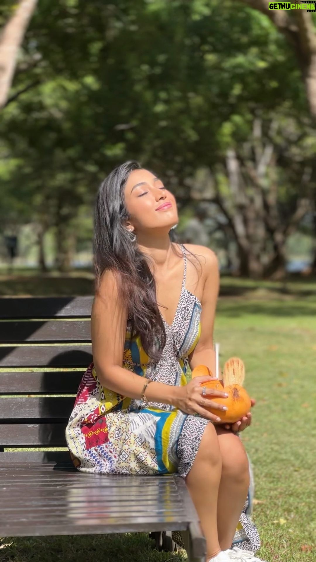 Priyamvada Kant Instagram - Aur jo kuch banati hoon woh batungi nahi! 🤫 😅
