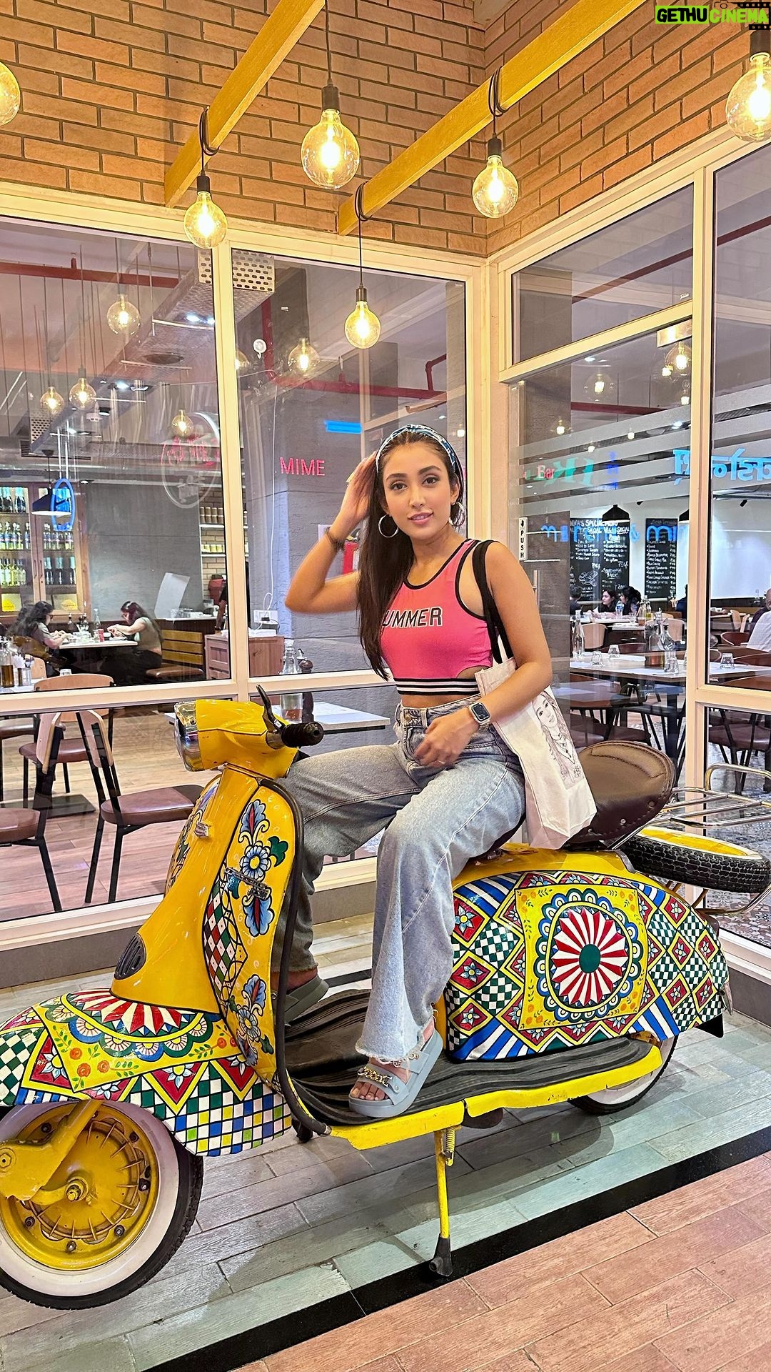 Priyamvada Kant Instagram - You and I in this beautiful world 🌍