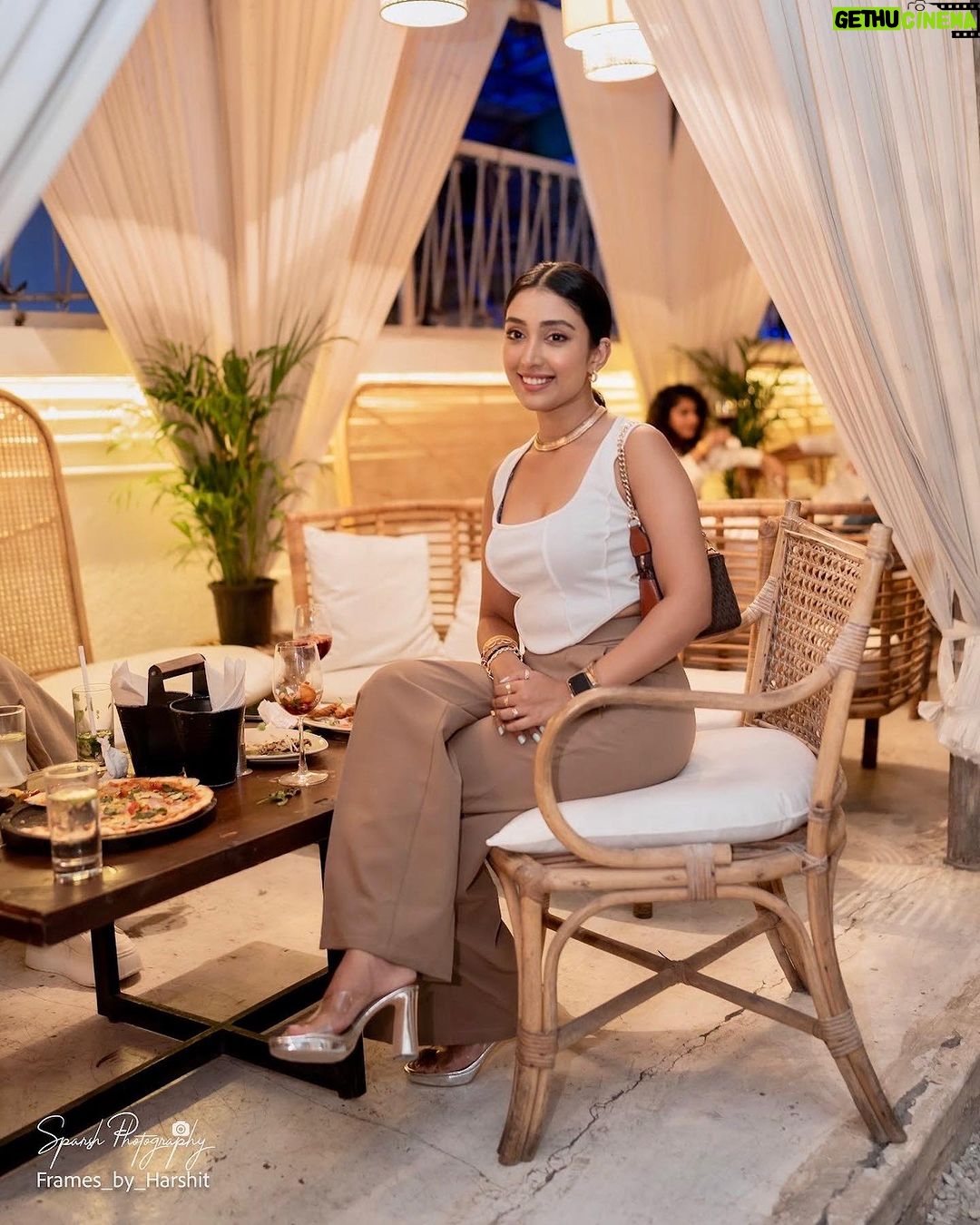 Priyamvada Kant - 12.6K Likes - Beige Bougie Bijee 🤎