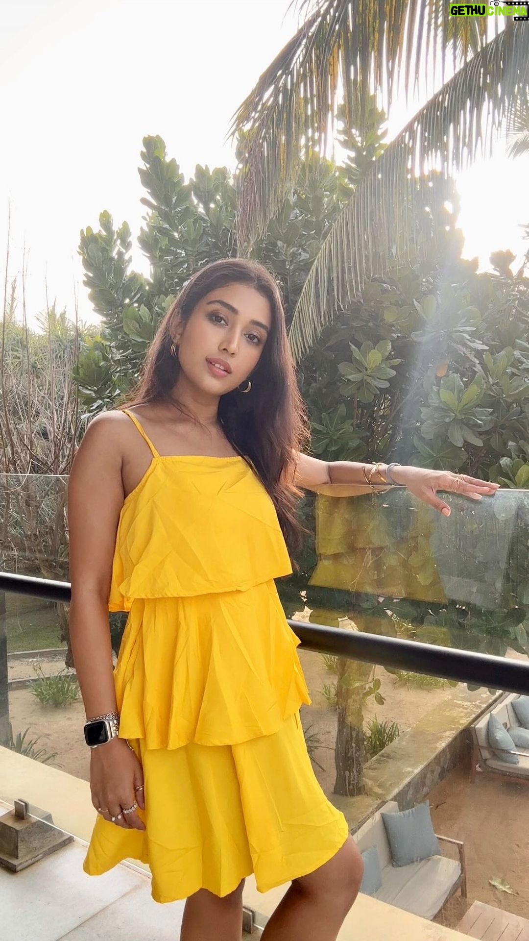 Priyamvada Kant Instagram - Hai par fark nahi padna chahiye 😵💫