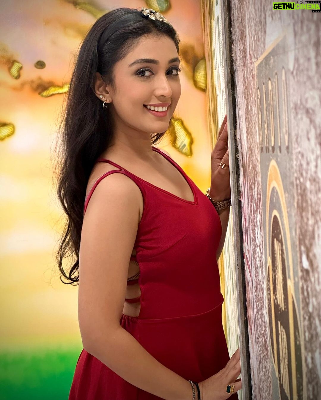 Priyamvada Kant Instagram - Merry Christmas 🎄 💫