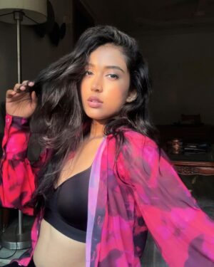 Priyamvada Kant Instagram - 🌺 velfie