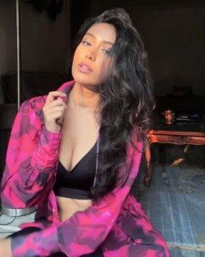 Priyamvada Kant Instagram - 🌺 velfie