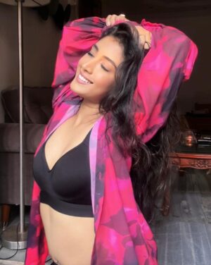 Priyamvada Kant Instagram - 🌺 velfie