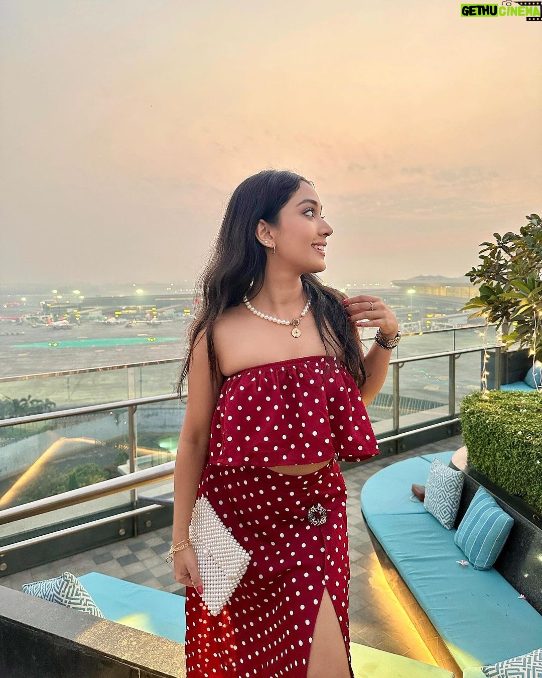Priyamvada Kant Instagram - Beautiful place Beautiful experience Beautiful people ♥️ #cakemixingceremony Fairfield by Marriott, Mumbai International Airport