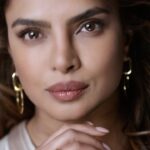 Priyanka Chopra Instagram – The new Max Factor #MultiPerfector is a one stop solution for all… try it yourself. @maxfactor 

#ad