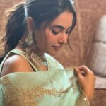 Priyanka Mohan Instagram - देसी girlll 🧚🏻‍♀️ Wearing @toraniofficial Styled by @shruthimanjari Jewellery @avrswarnamahaljewellers Photos @kiransaphotography M&H @kalwon_beauty @chinnahairstylist
